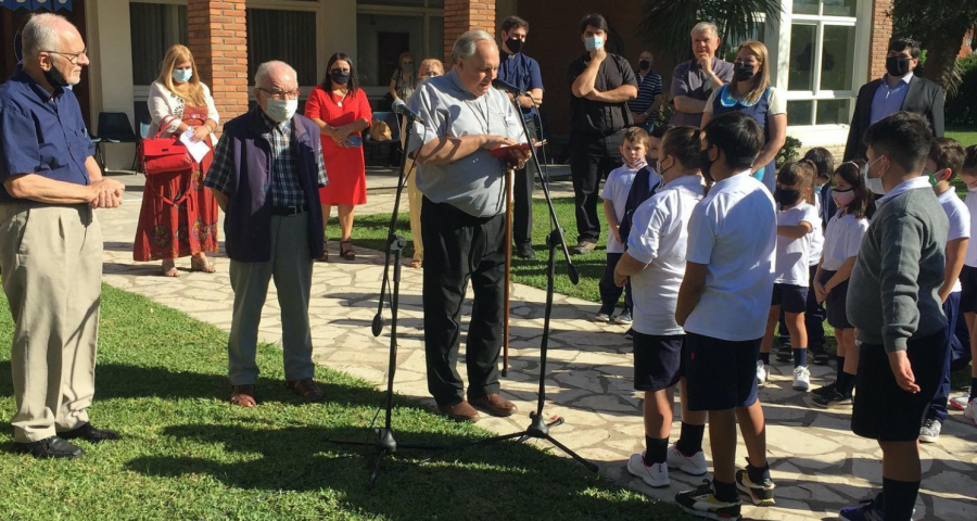 A Fundação Charis Argentina inaugura a escola Chiara Lubich